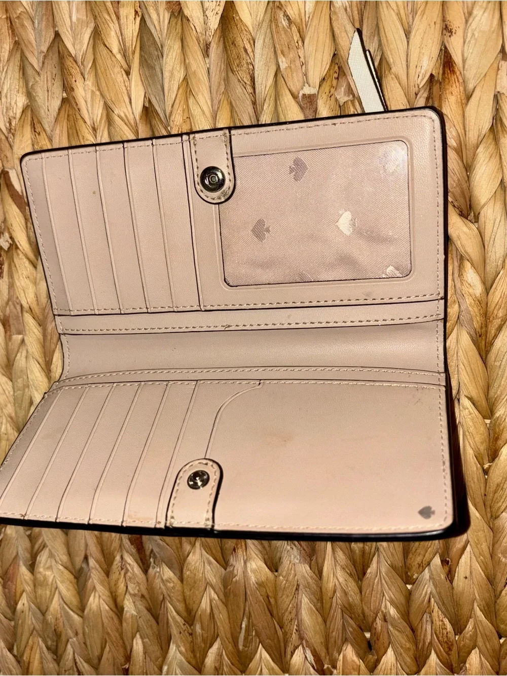 Beautiful kate spade two-tone blush and cream continental wallet.